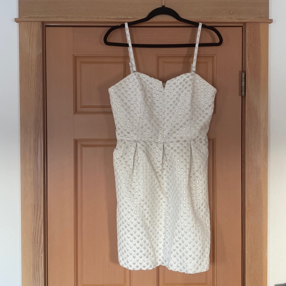 Anthropologie sweet❤️ white silver mini dress with pockets, straps/strapless!